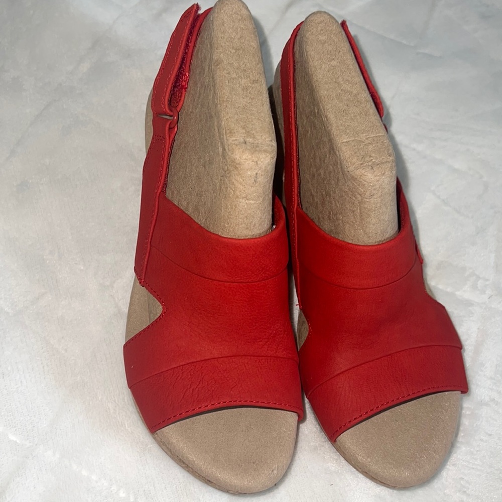 NIB clarks red wedges Velcro closure soft leather